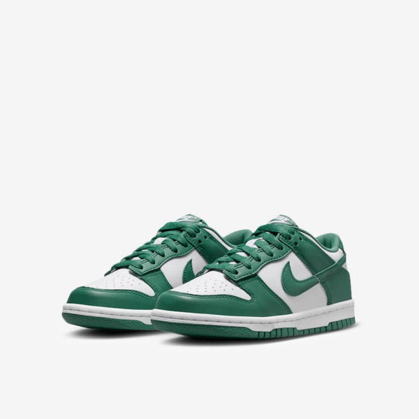 NIKE SB DUNK LOW GREEN FEMALE